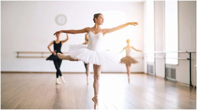 Understanding the Importance of Studio Mirrors