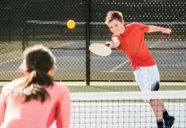 How Local Competitions Help Grow the Pickleball Community